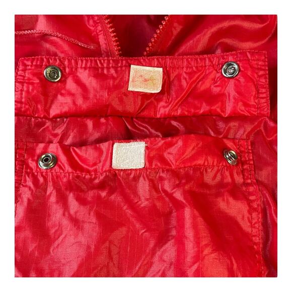 VTG 80s Tokens II Red Nylon Windbreaker Youth 7/8 Hoodie Kangaroo Pouch - Picture 7 of 11